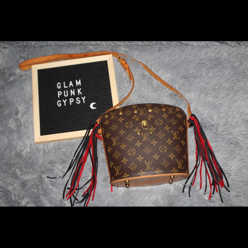 ❌ SOLD ❌  Louis Vuitton Drouot Crossbody
